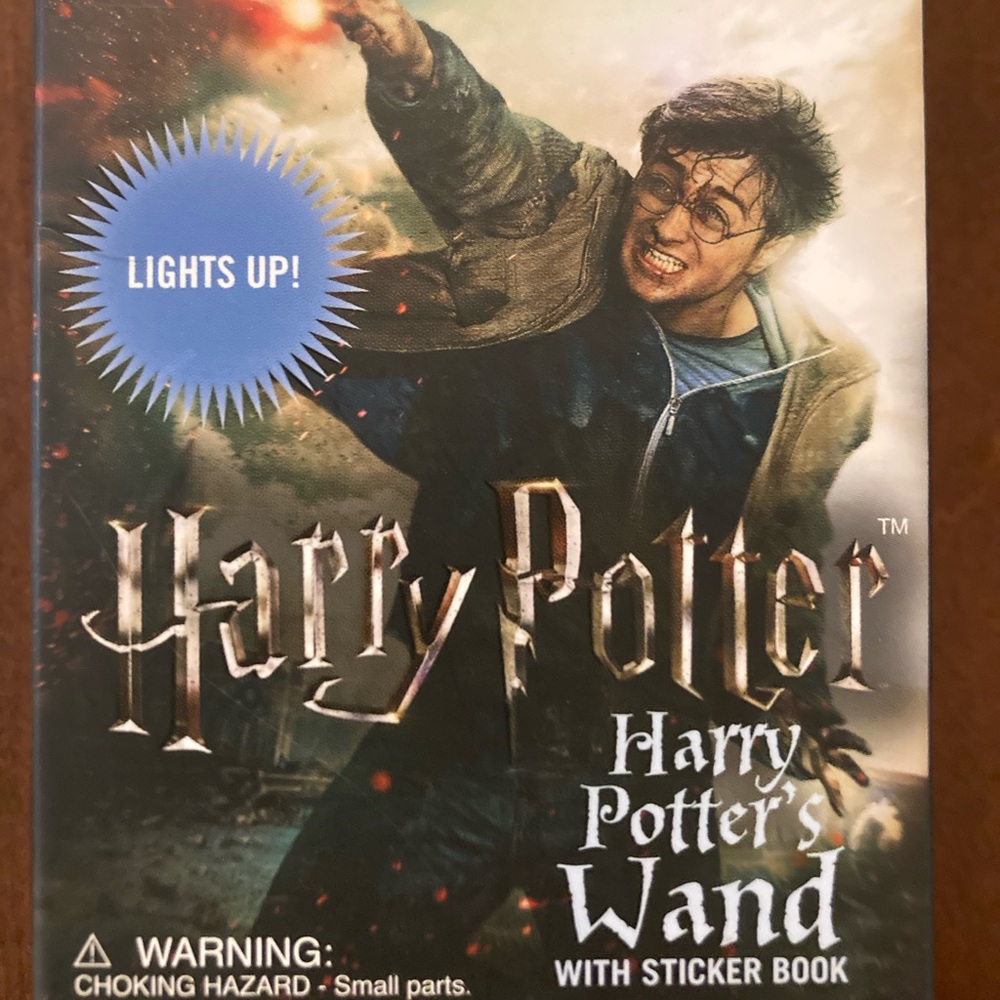 Harry Potter’s Wand with Sticker Book